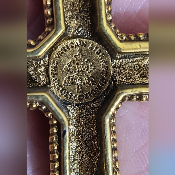 Vintage The Vatican library collection cross necklace enamel gold rope chain vtg - Picture 9 of 9